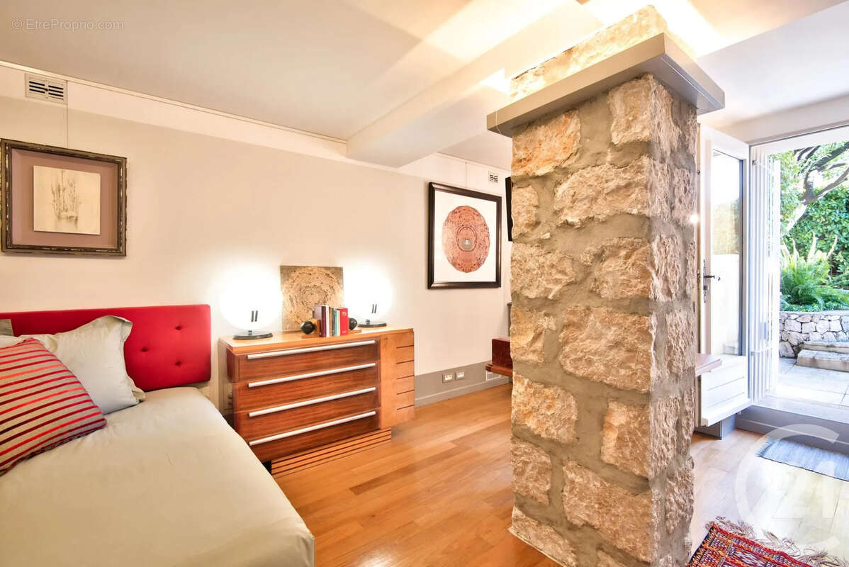 Appartement à BEAULIEU-SUR-MER