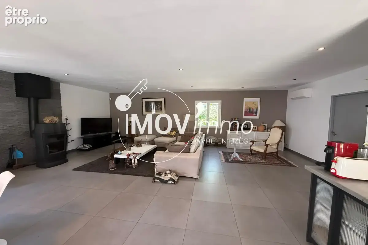 Maison 151 m² à Uzes  - photo 4