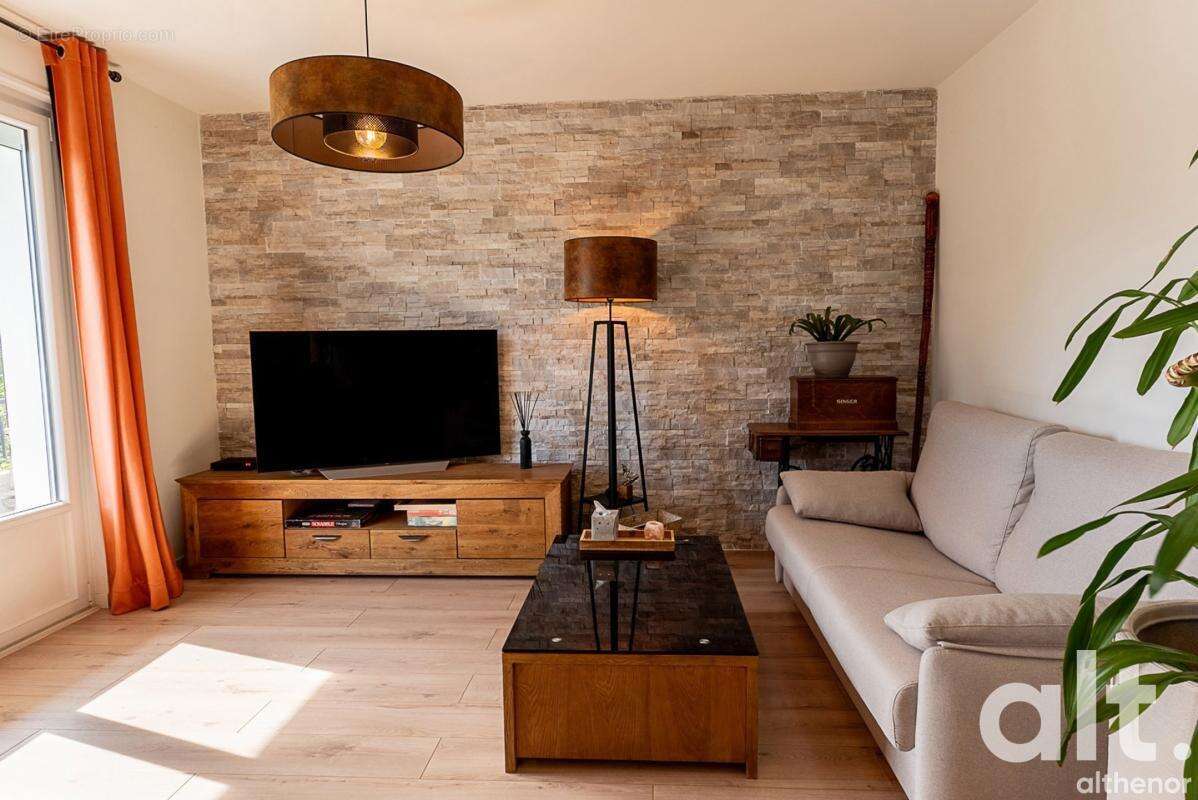 Appartement à Annecy — 3 chambres et traversant - photo 5