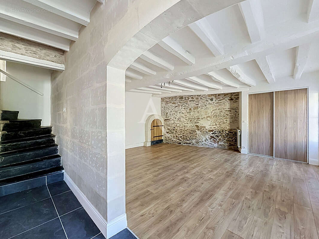 Maison à DENEE