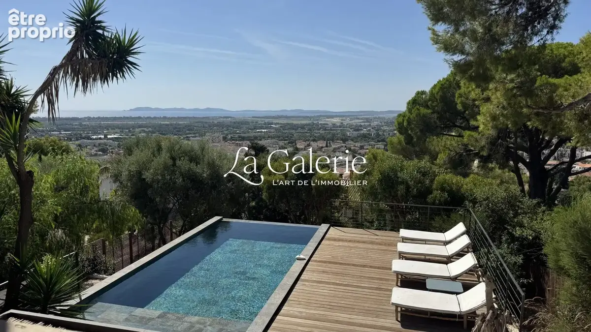Maison à HYERES