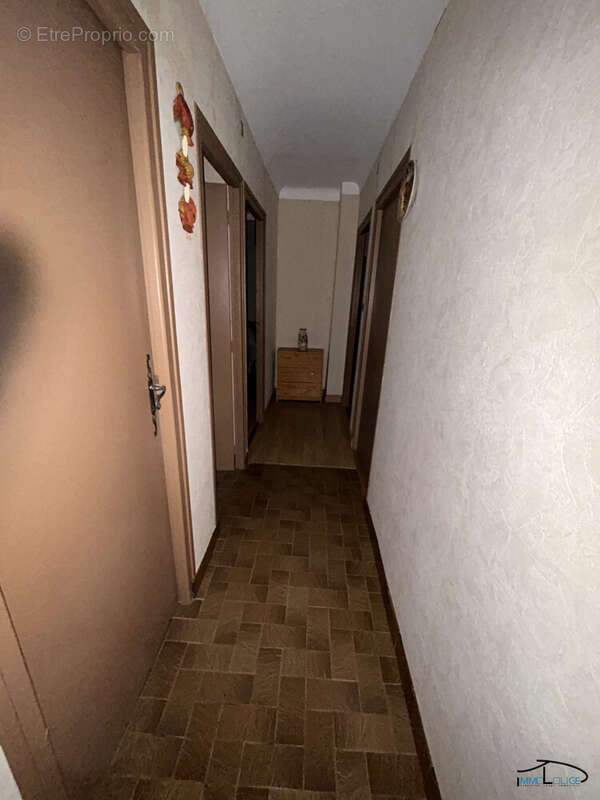 Maison à LANUEJOULS