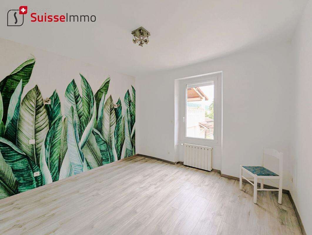 Maison à PONT-DE-ROIDE