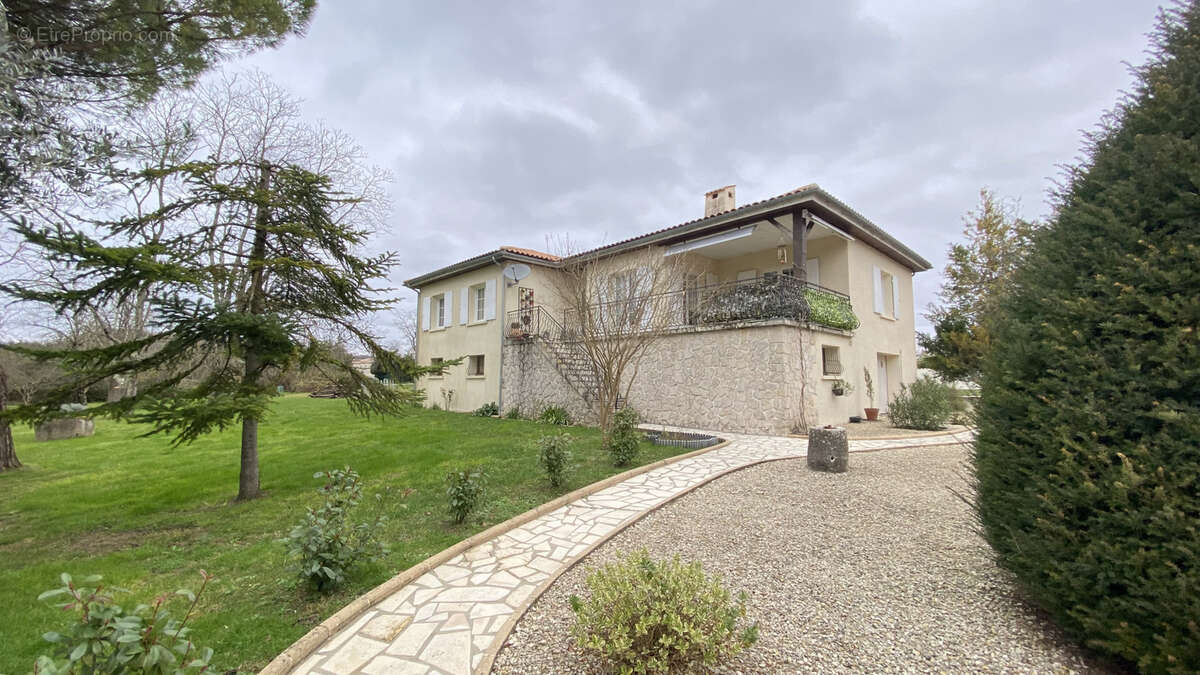 Maison à SAINT-FORT-SUR-GIRONDE