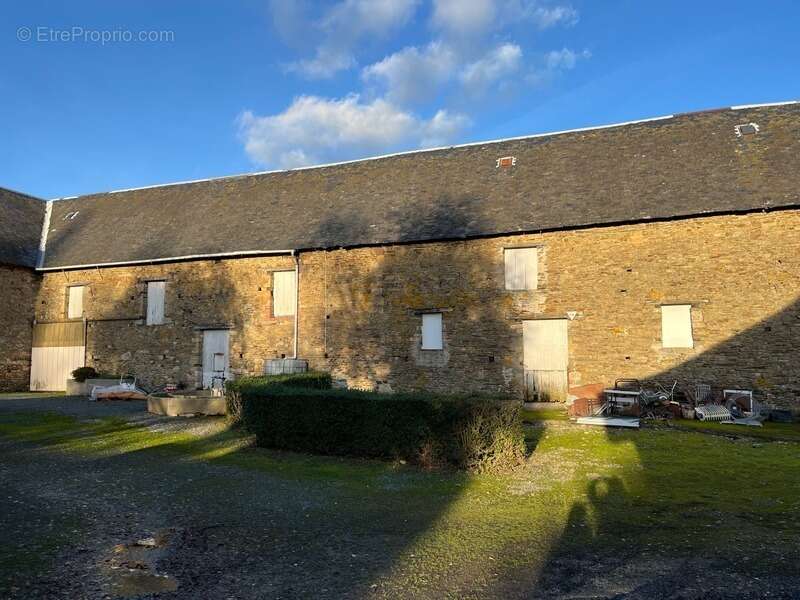 Maison à AUNAY-SUR-ODON