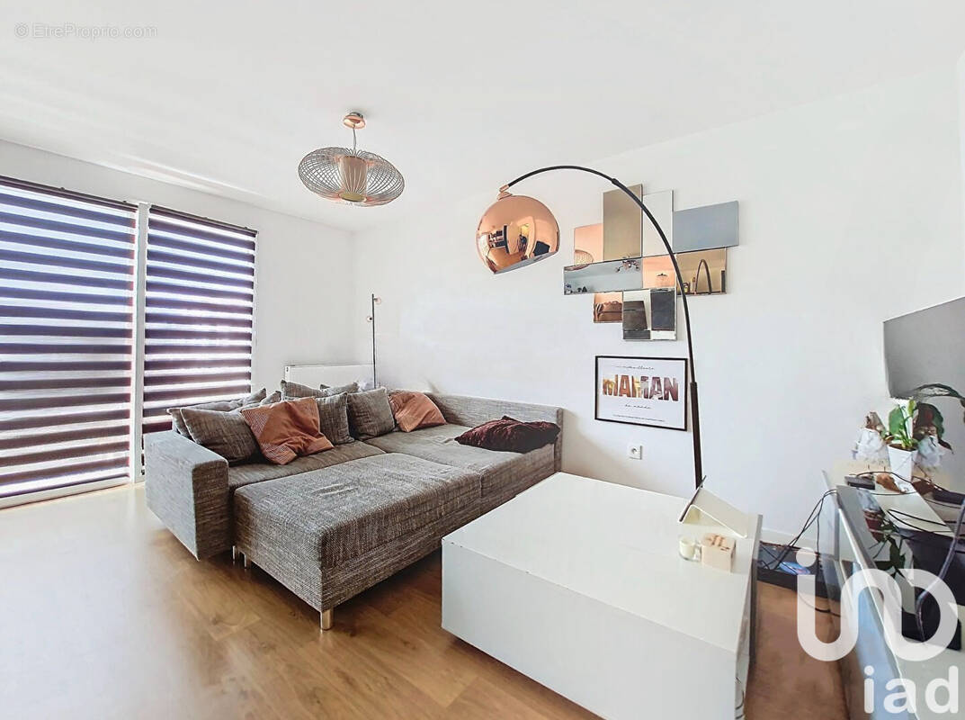 Photo 1 - Appartement à MOISSY-CRAMAYEL