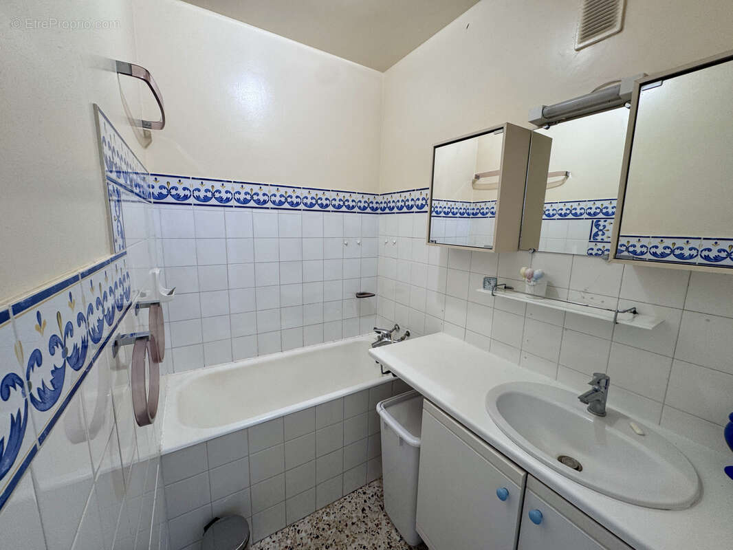 Appartement à MARSEILLE-9E