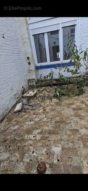 Maison 202 m² à Saint-Quentin  - photo 3
