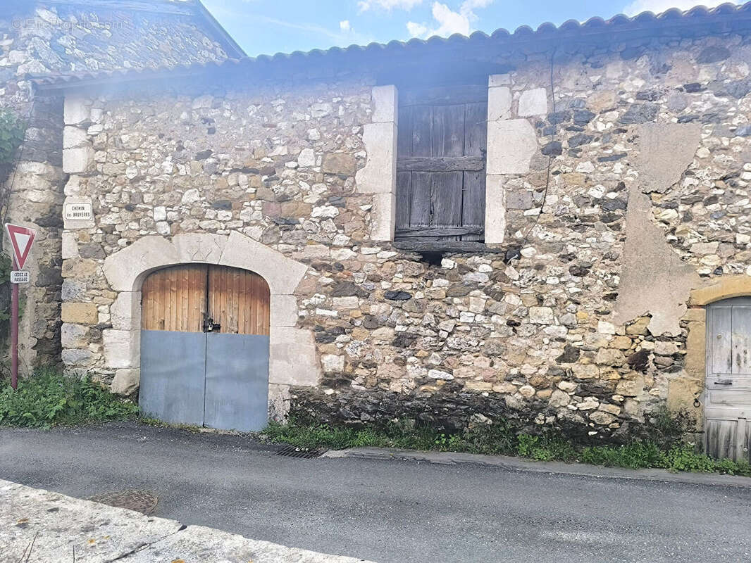 Maison à ASPRIERES
