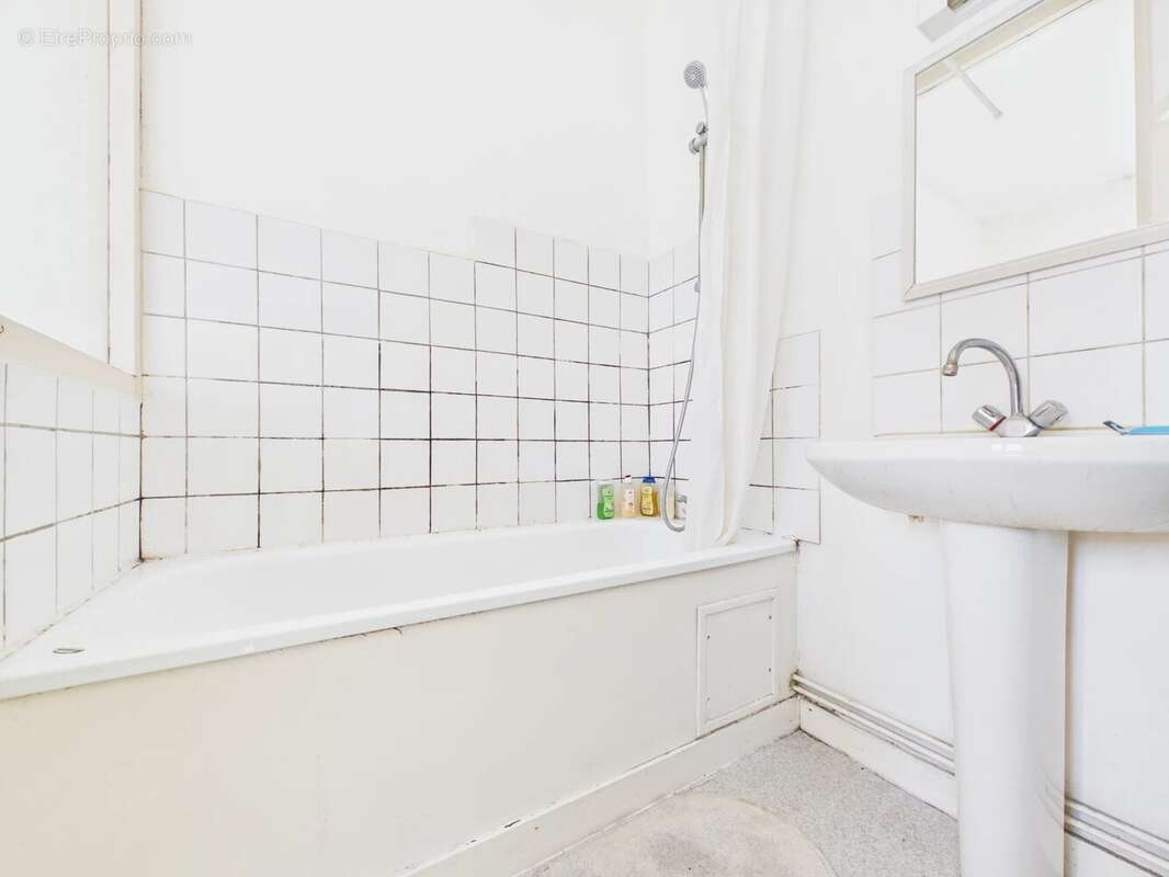 Maison divisée en 2 T2 - photo 13