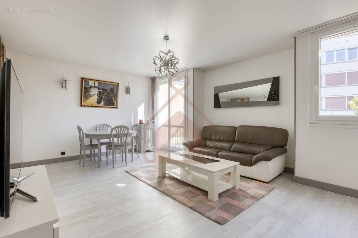 Appartement 85 m² à Villejuif  - photo 1