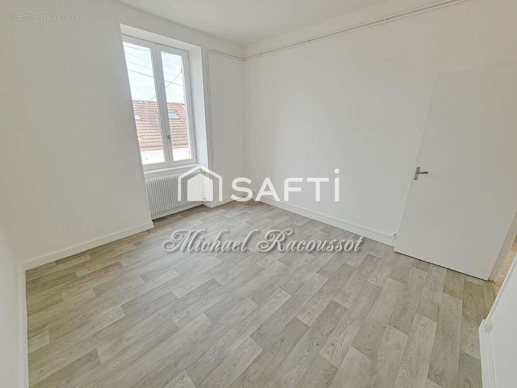 Photo 9 - Appartement à LE CREUSOT
