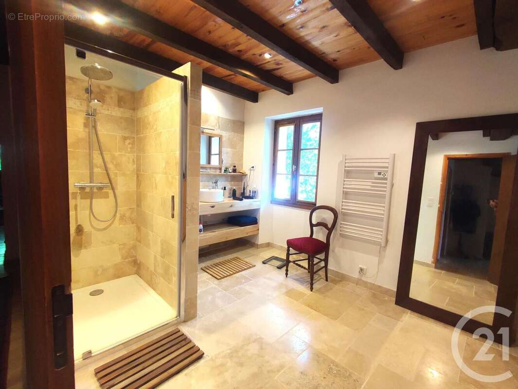 Maison à SAINT-VERAIN