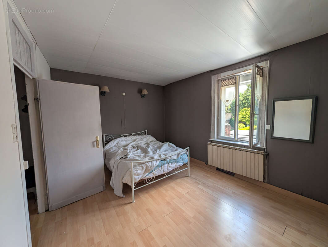 Appartement à SIN-LE-NOBLE