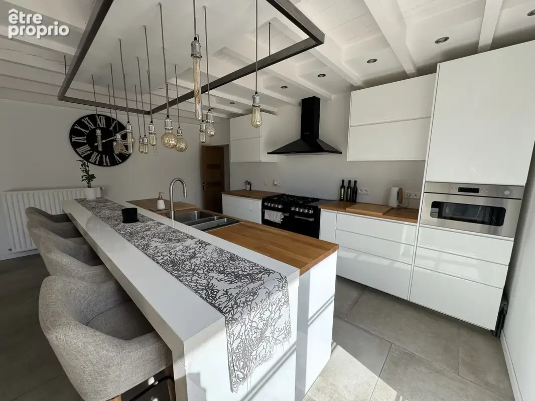 Maison 7 pièces 186 m² à vendre à Barbezieux-Saint-Hilaire (16300) - photo 5