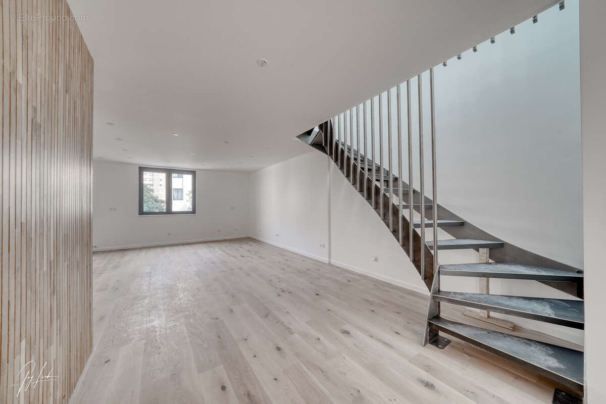 Appartement à SURESNES