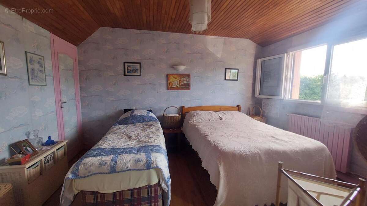 Maison de charme à la campagne - Plus de 15000m² de terrain - photo 8