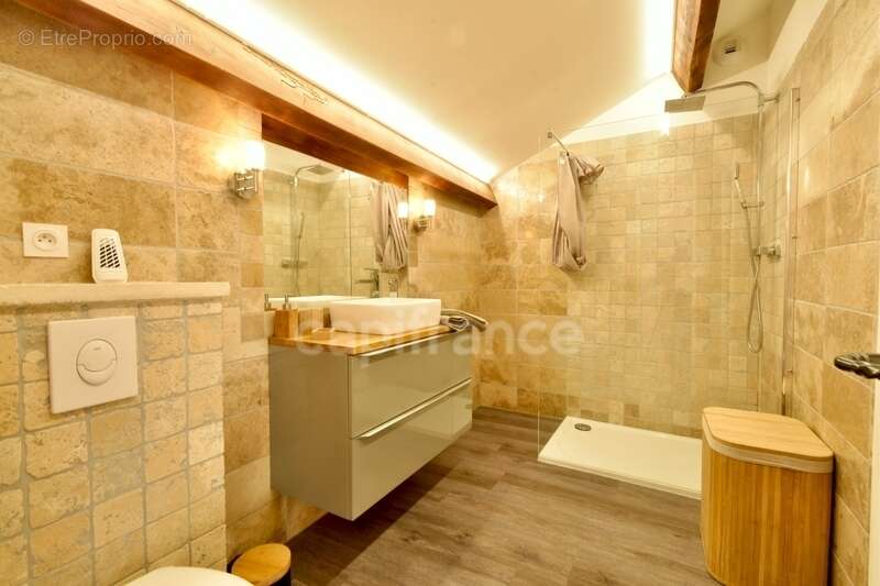 Maison à SAINT-PIERRE-DE-MEZOARGUES