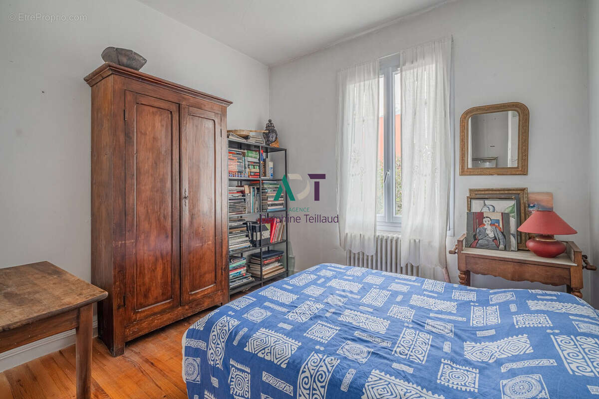 Maison à ECHIROLLES