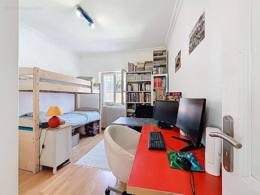 Maison à TOURRETTE-LEVENS