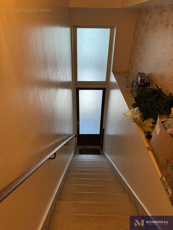 Ensemble immobilier avec local commercial et logement avec jardin - photo 14