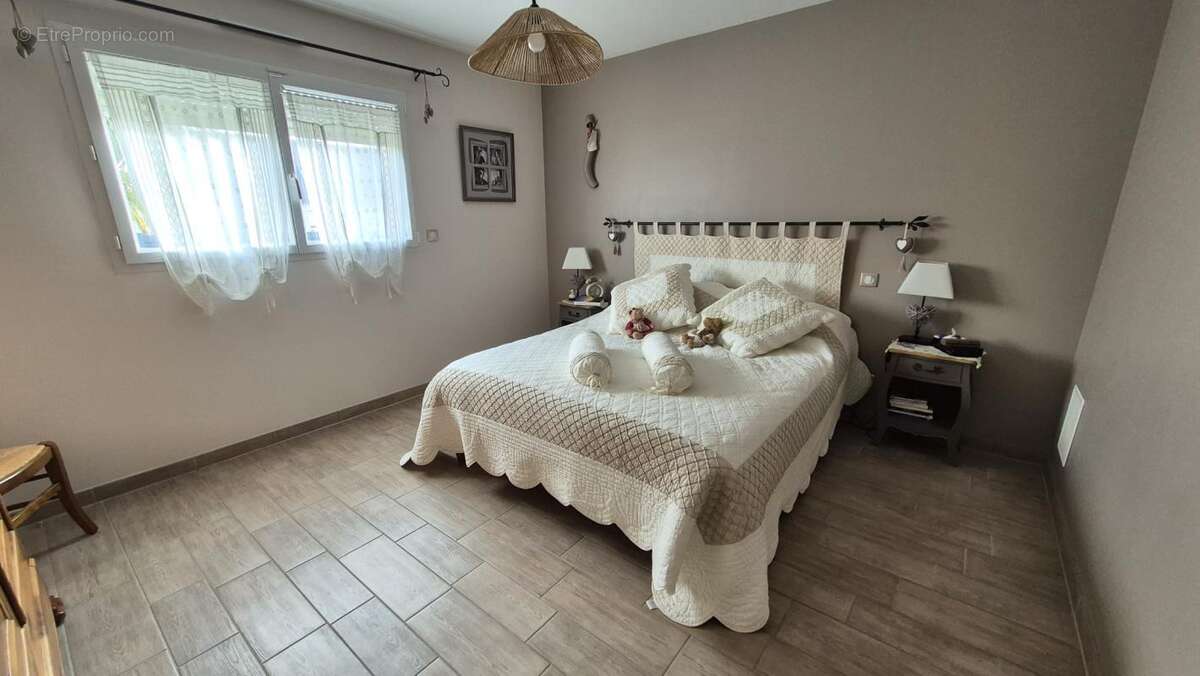 Maison à LA SUZE-SUR-SARTHE