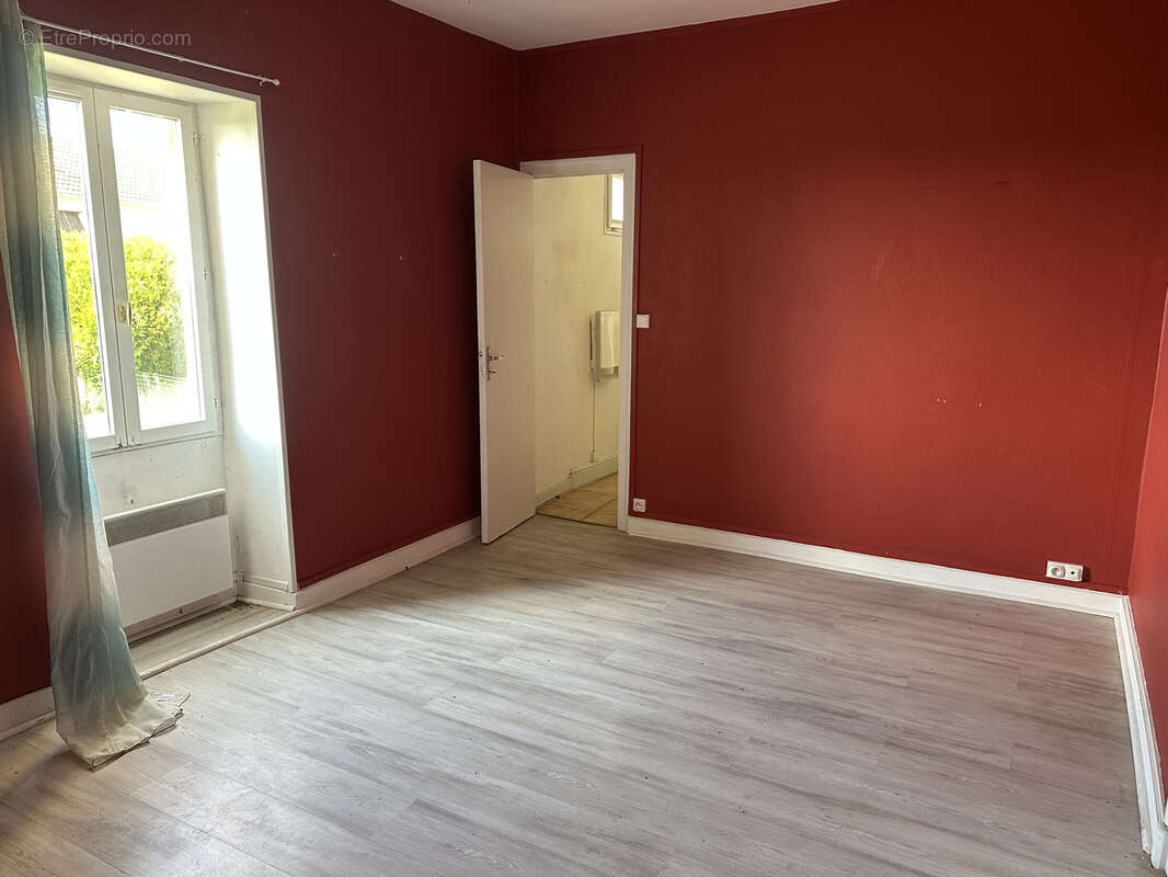 Maison à TROIS-VEVRES