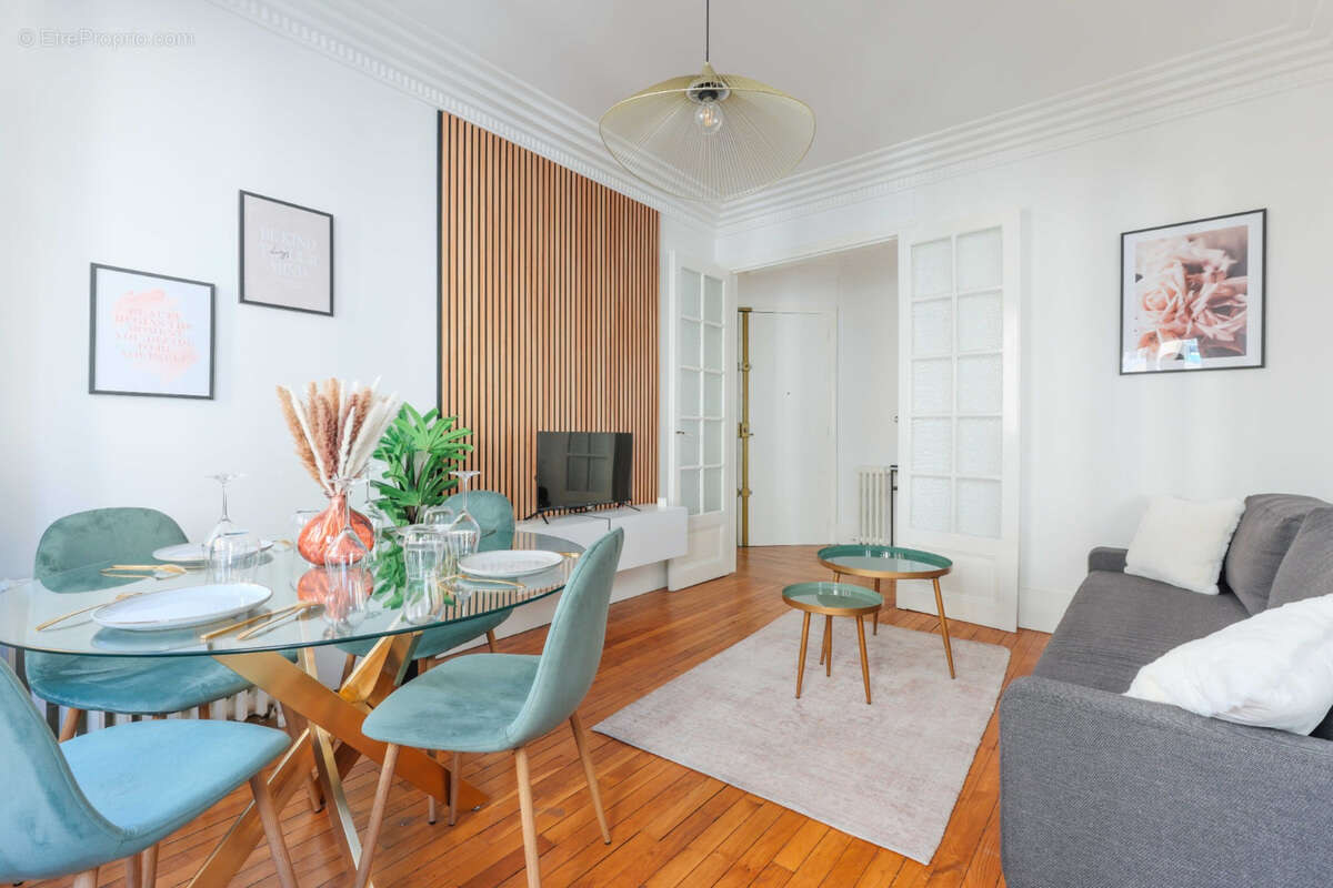 Appartement à PARIS-15E