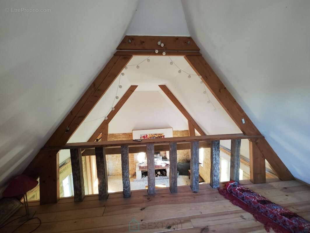 Maison à SAINT-PIERRE-SUR-DIVES