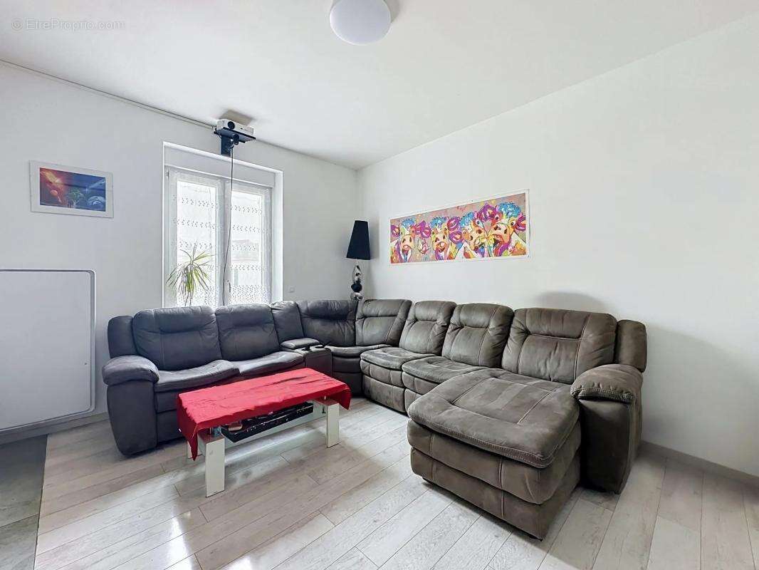 Maison de 8 pièces de 144 m² à Gisors - photo 3