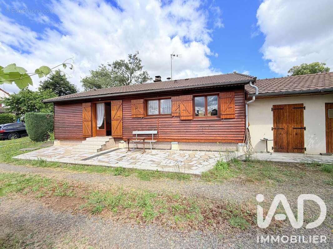 Photo 3 - Maison à LUZY