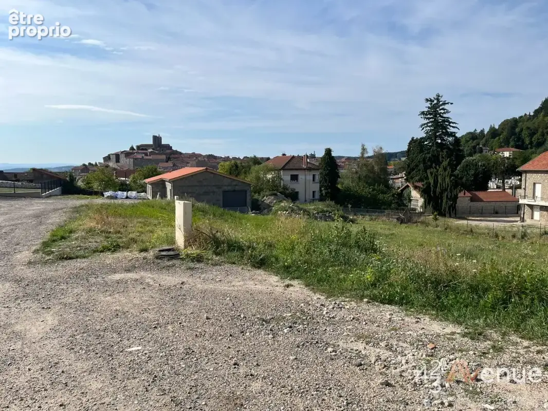 Terrain 725 m² à Saint-Bonnet-Le-Chateau  - photo 3
