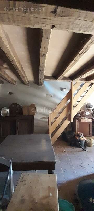 Maison à POUZY-MESANGY