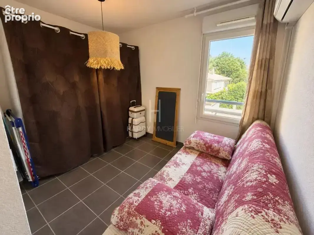 Appartement en résidence sécurisée centre village - photo 6