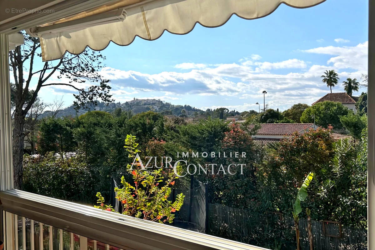 Appartement à MOUGINS