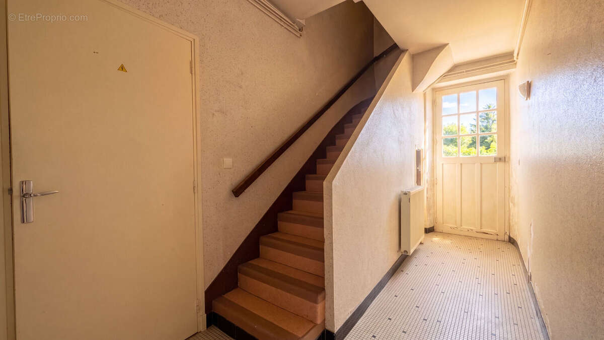 Appartement à VEIGNE