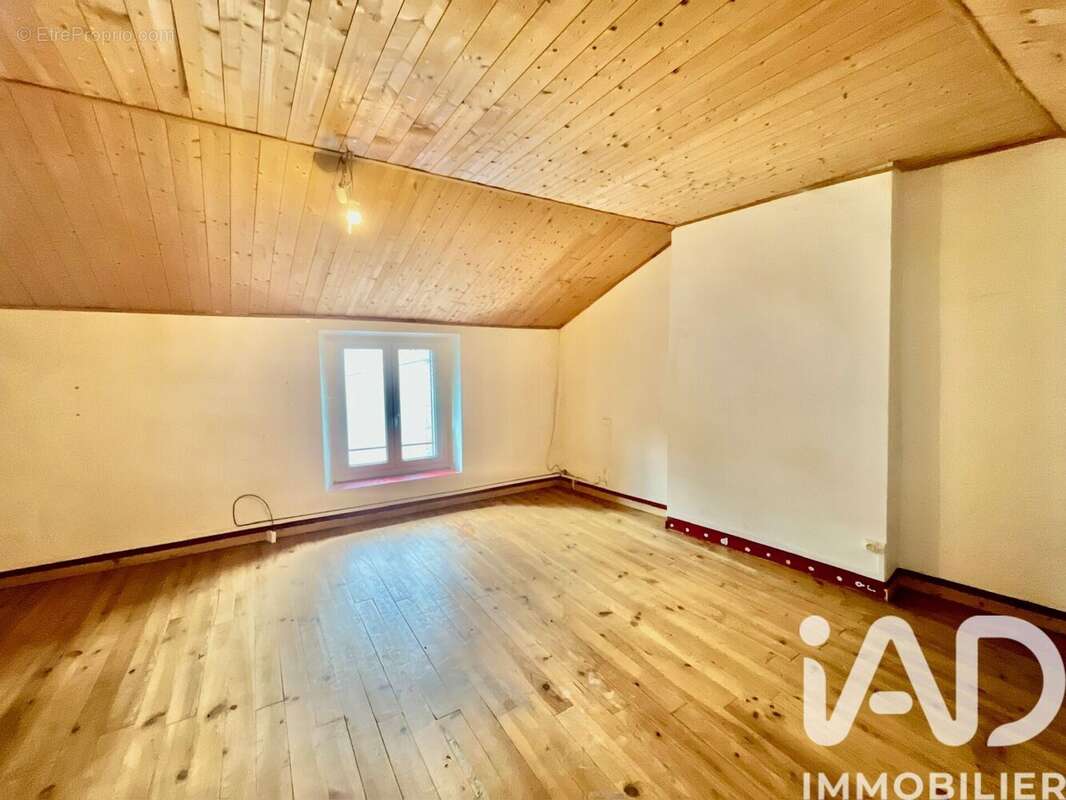 Maison 38 m² à Riols  - photo 4