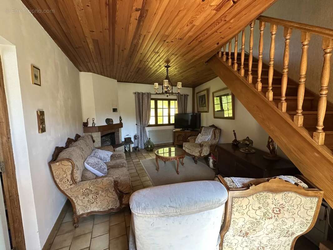 Maison à CHAMPHOL