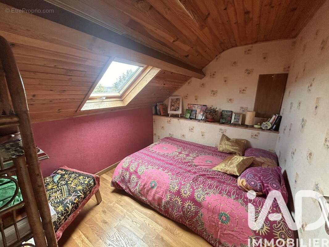 Maison 115 m² à Mesvres  - photo 9