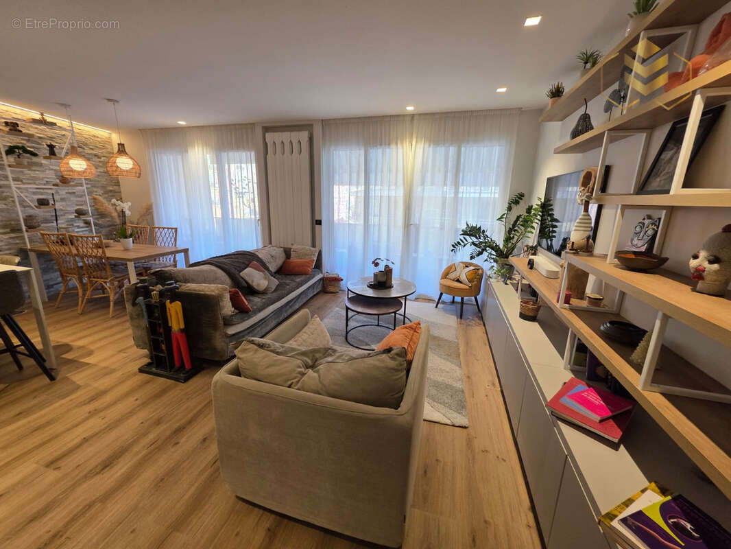 Appartement à BEAUSOLEIL