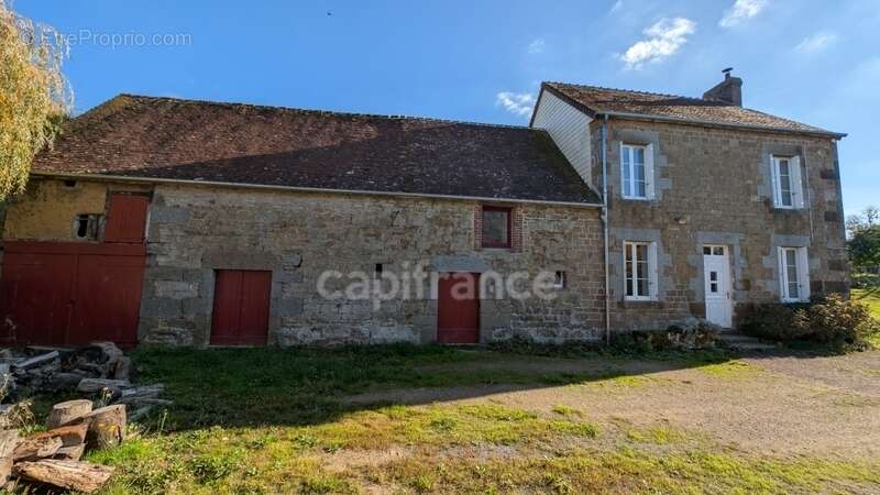 Maison à LOUGE-SUR-MAIRE