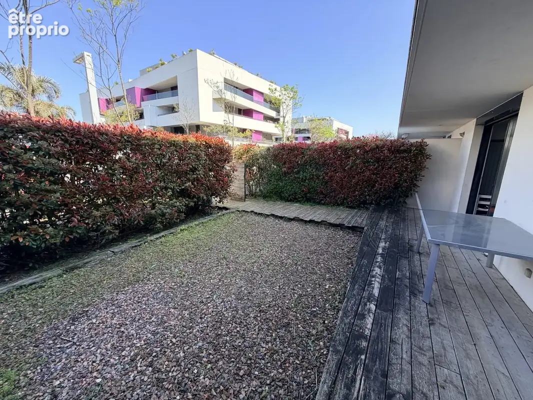 F3 cabine en rez de jardin + garage dans résidence de standing avec piscine - photo 10