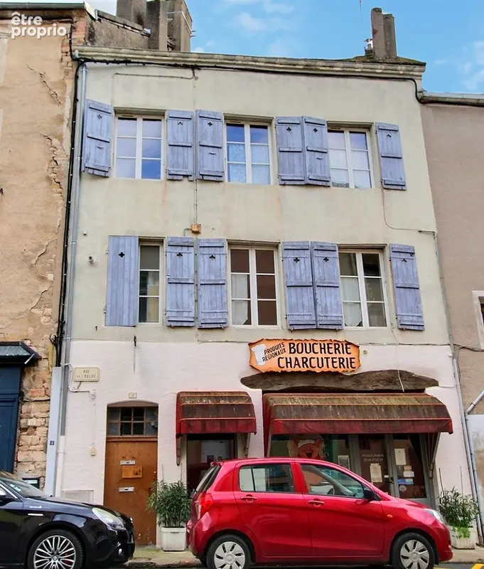 Appartement à SAINT-GENGOUX-LE-NATIONAL