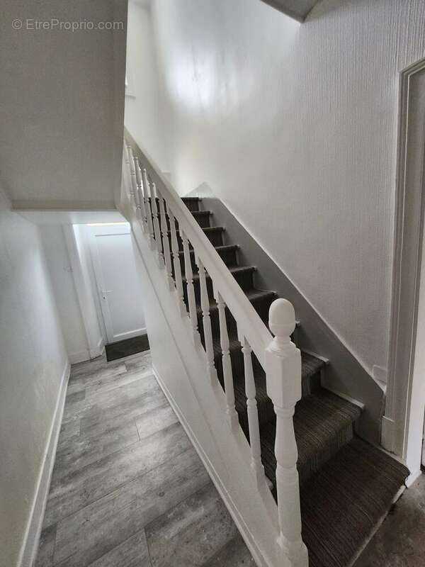 Maison à SAINT-JUNIEN