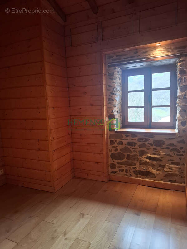 Maison à ARNEGUY