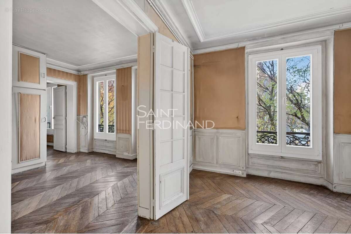 Appartement à PARIS-4E