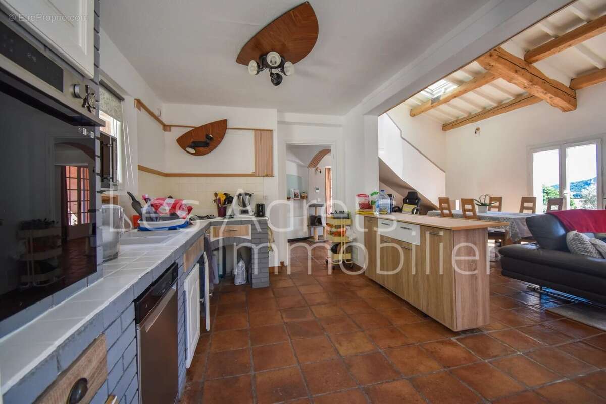 Maison à LES ADRETS-DE-L'ESTEREL