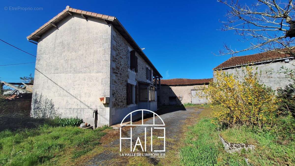 Maison à CHIRAC