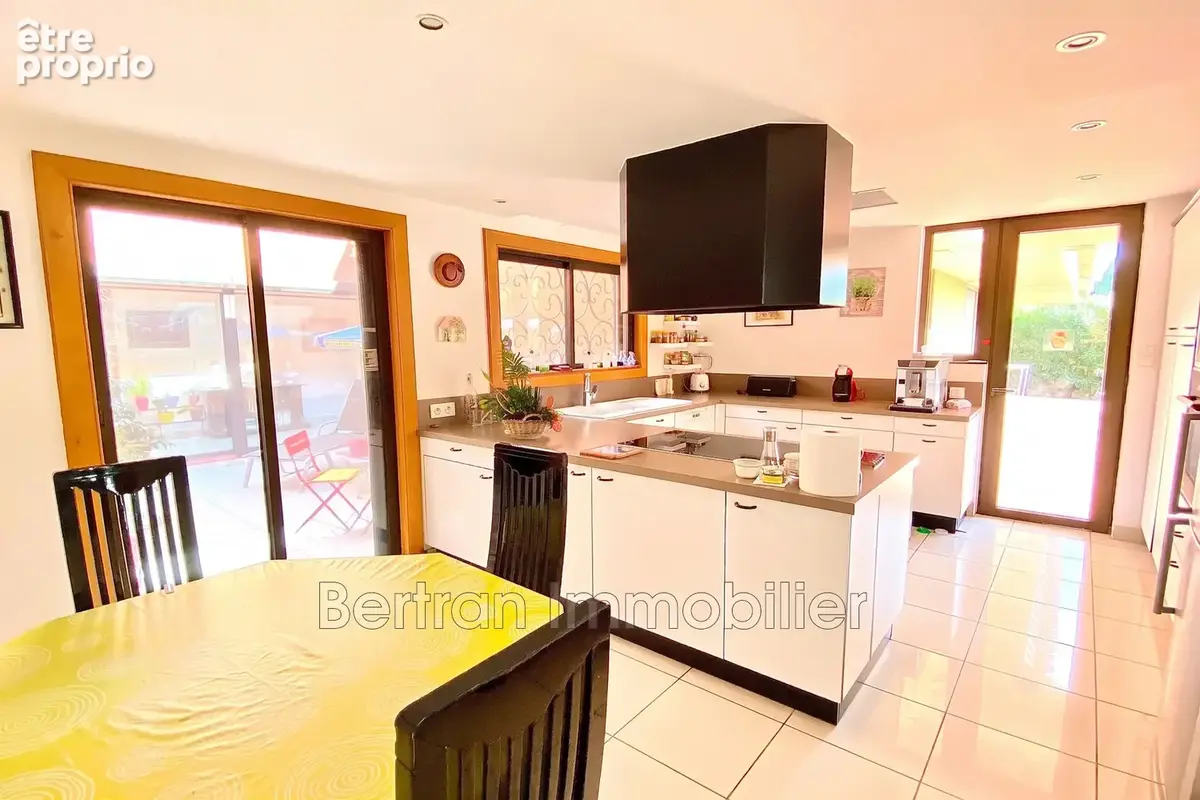 Maison 6 pièces 248 m² à vendre à Rivesaltes (66600) - photo 6