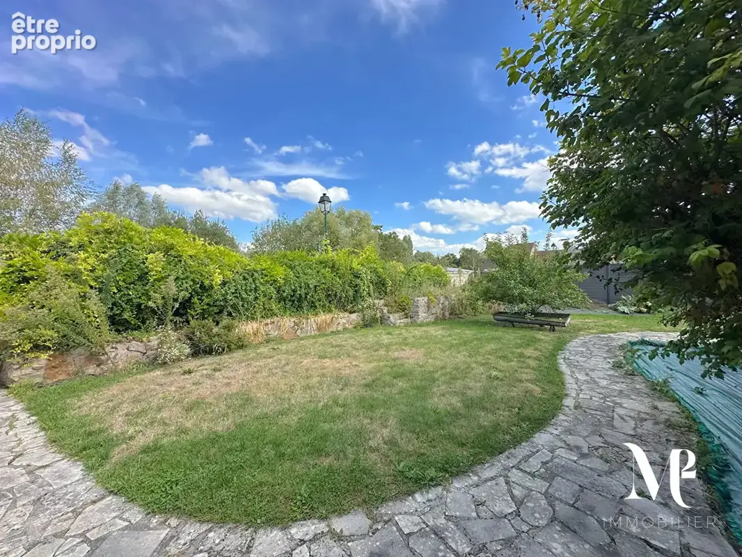 Maison de caractère - 270 m² - Terrain de 560m² - photo 13